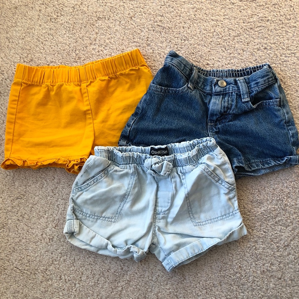 Bundle of 3 pairs of shorts, 3T